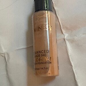 Luminess Advanced Liquid Foundation - Shade 040